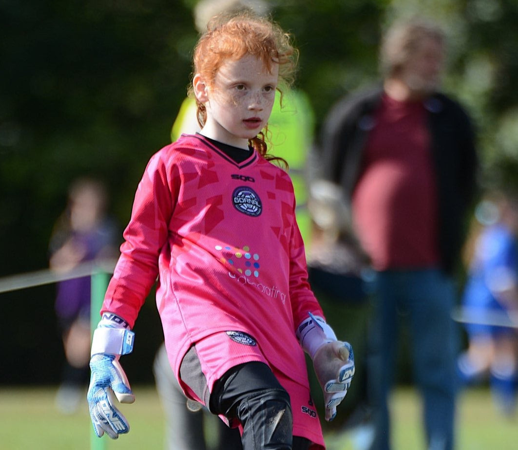 Gornal DC Pink Goalkeeper Strip